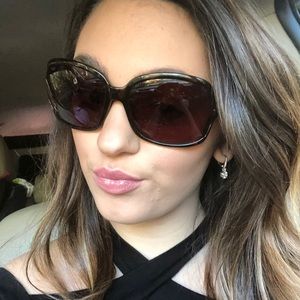 Meet your Posher, Gabriella